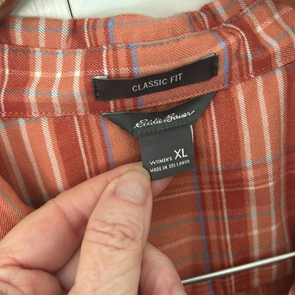 Eddie Bauer Classic Fit Button Up Plaid Shirt Sz XL - Picture 3 of 7